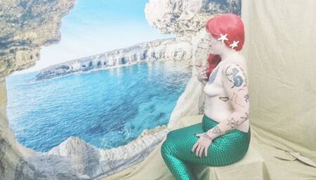 Ariel Cosplay, Poor Unfortunate Holes