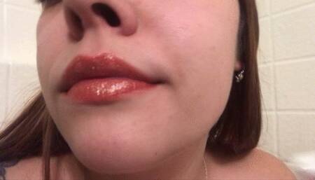 Giantess eating tinies