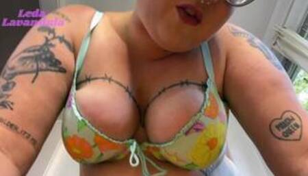 BBW Giantess Next Door