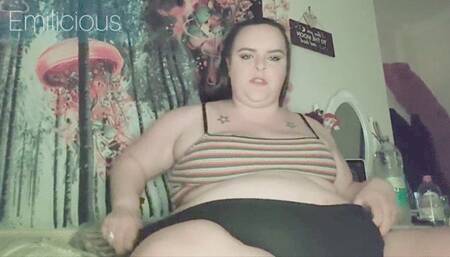 Spoiled Piggy Eats Pizza