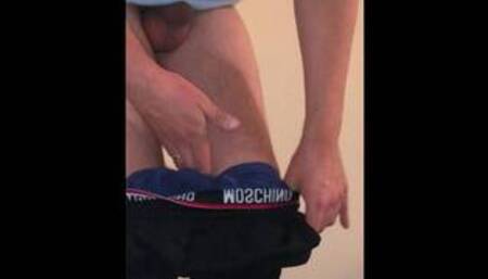 How to put on a BALL STRETCHER?