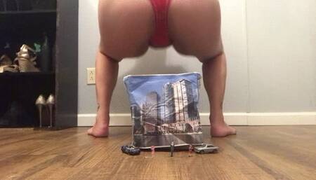 Unaware giantess buttcrush city