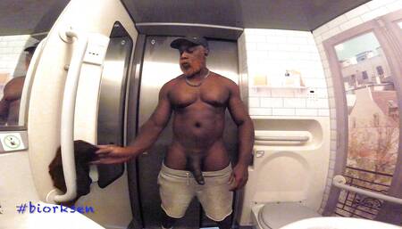 Masturbate in the train