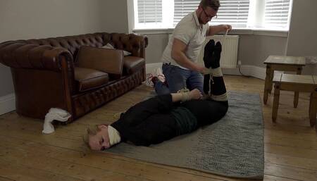 Ariel Anderssen - bondage