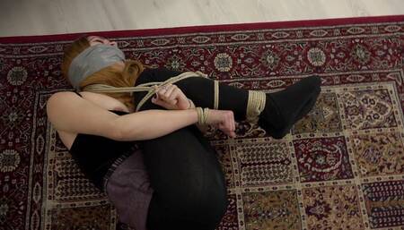 Luna Grey - woke up tied by thief