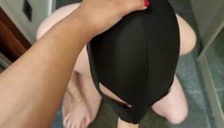 I teach how to suck my cuckold before the bull comes