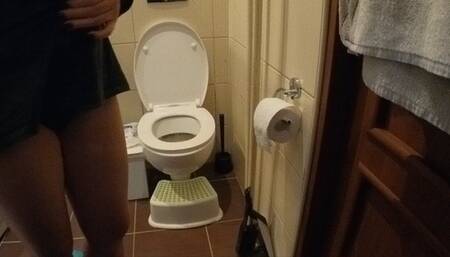 Little Home constipation in sexy knee socks