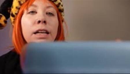 Stepmom Mouthsoaping you on Xmas! MP4 1080