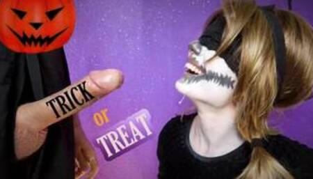 Roommate's prank while I'm on the phone with my cuckold boyfriend (Halloween edition)