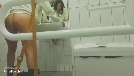 public toilet give me what is good