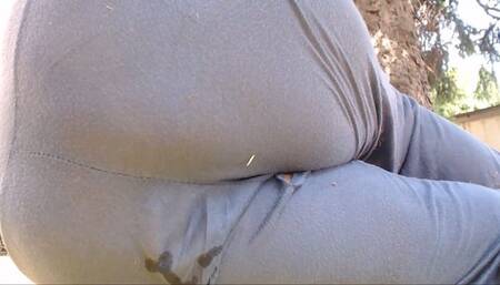 Hot pee in a public garden just for you avi