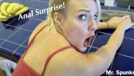 I Fuck Her Ass with No Warning: Anal Surprise While She Cleans The Kitchen
