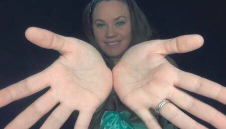 Worship My Hands No Nails (MP4) ~ MissDias Playground