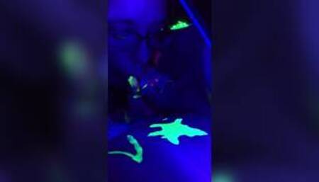 Blowjob during neon body paint