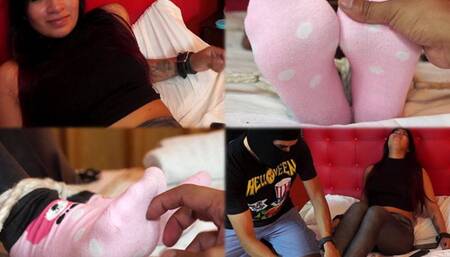 Xiomara unpunctual and ticklish cutie in socks!! - MOV