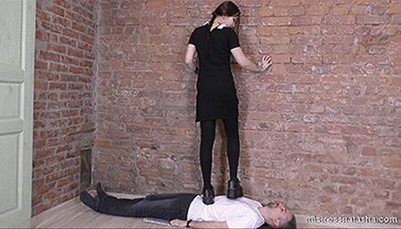 Kalee - Boots Trampling (Full HD)
