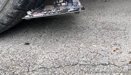 Crushing electronics - two bugs get in the way :(