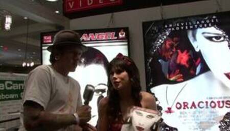 Show & Tell: Interview with Pornstar Brooklyn Lee