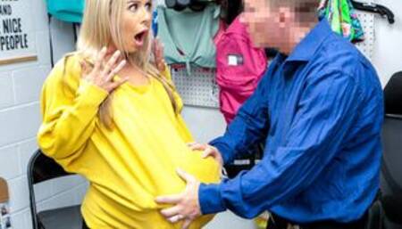 Teen tried to steal a turkey but busted