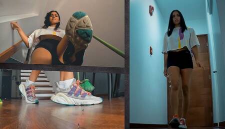 Pest Control - Giantess Enola