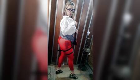 Employee fucks her boss