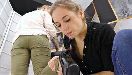 Spit and gummy bears in a double pack - small version