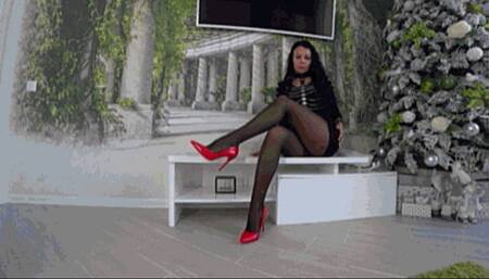 Masturbation with pantyhose in one red shoe Lc
