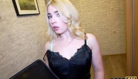 Wonderful hairdresser has no money and debt collector fucks her