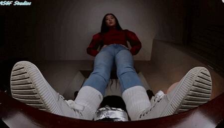 Jen flattens invading ships flat as paper! Part 1 - MP4