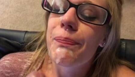 Neighbors baby mama loves taking cum facials , cuckold