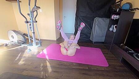 Maria Braun - German Blonde Has Lot Of Fun Instead Of Fitness