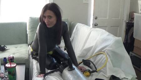 Frogwoman Dakota Smokes and Masturbates in Her Rubber Wetsuit and SCUBA Gear [DISCOUNTED]