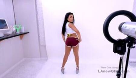 Beautiful Latina gets to suck long cock in studio