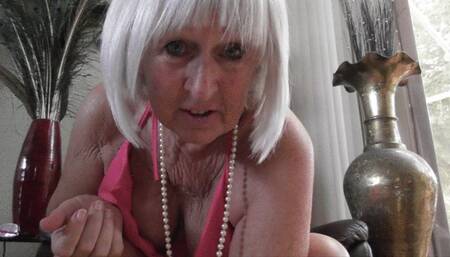 I CAN TAKE CARE OF YOUR NEEDS MP4