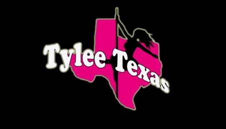 Tylee Texas and Janine eat you