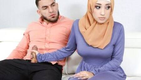 Arab hijab maid caught stealing money