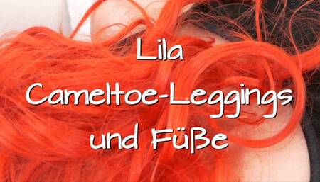 Purple camel leggings and feet - Lila Cameltoleggings und Füße