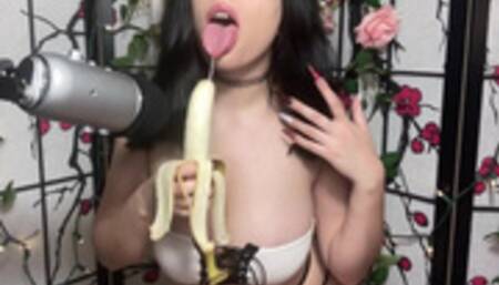 Sexy Sensual Banana Sucking ( Arilove ASMR )