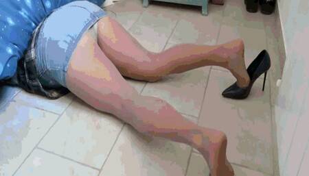 I'm hopelessly stuck AVI(1280x720)FHD