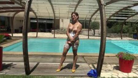 Marie, 28 years old, is going to realize her naughty delusions