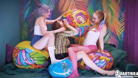Q825 Three girls blow six beachballs - 1080p
