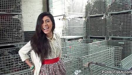 Publicflash - Angel Del Ray - Car Wash Squirter P1