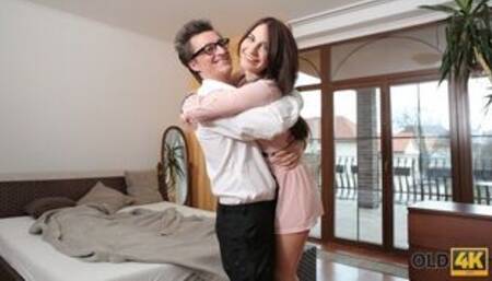 Beauty offers old lover her sweet pussy when he returns home