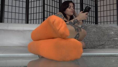 MIA HOPE'S SOCKS IGNORE