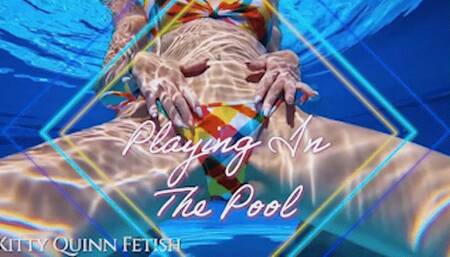 Playing In The Pool (WMV)