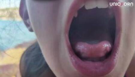 QUICK BLOWJOB near the bathers | Dont care about people and make me cum | UNICPORN HOLIDAYS DAY1