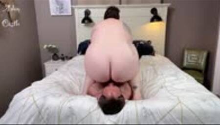 Nikki Sequoia Facesit