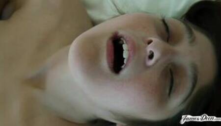 Mandy Meadows Loves to Cum From Her Pussy Being Licked