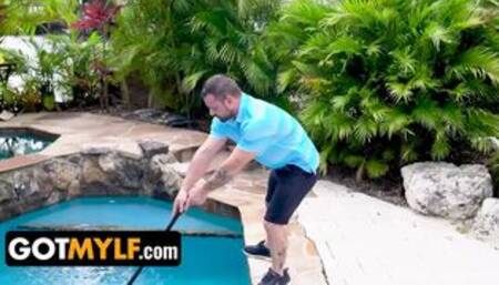 Got Sexy Ginger Aussie Milf Seduces Hunk Pool Guy To Satisfy Her Sexual Cravings