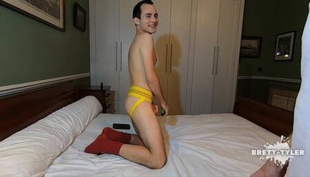 First time Breeding by the Hung Pig